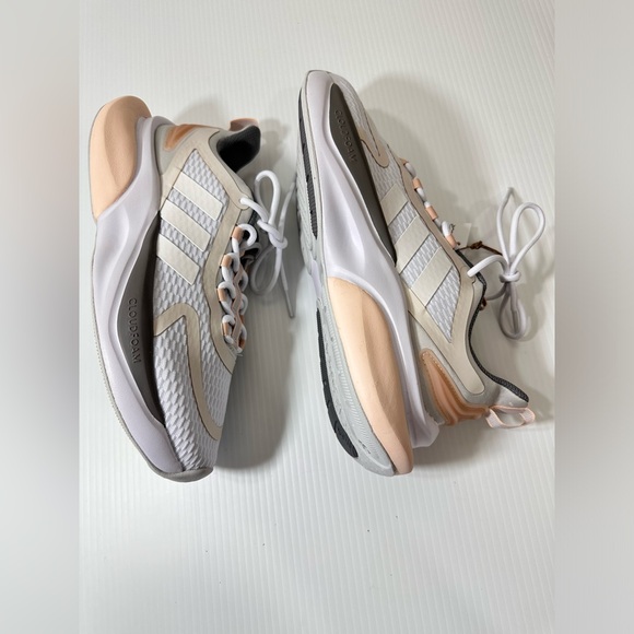 NWOB Adidas Alphabounce+ Running Womens Shoe White/Grey/Quartz HP6147 Sneakers - Picture 11 of 16